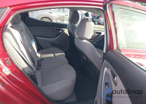 2015 Hyundai Elantra Se z USA, uszkodzony, nr VIN 5NPDH4AE3FH572591